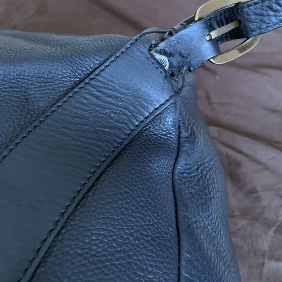 LIMITED EDITION GUCCI LEATHER BACKPACK - NAVY - Picture 6 of 8